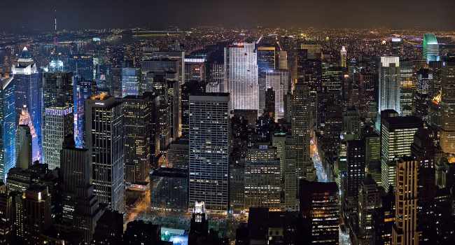 NYC Private Night Tour and Rooftop Dinner